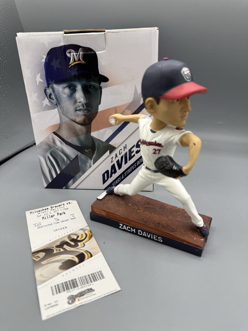 Zach Davies Brewers 2017 Stars & Stripes Bobblehead SGA #27 w/ Box